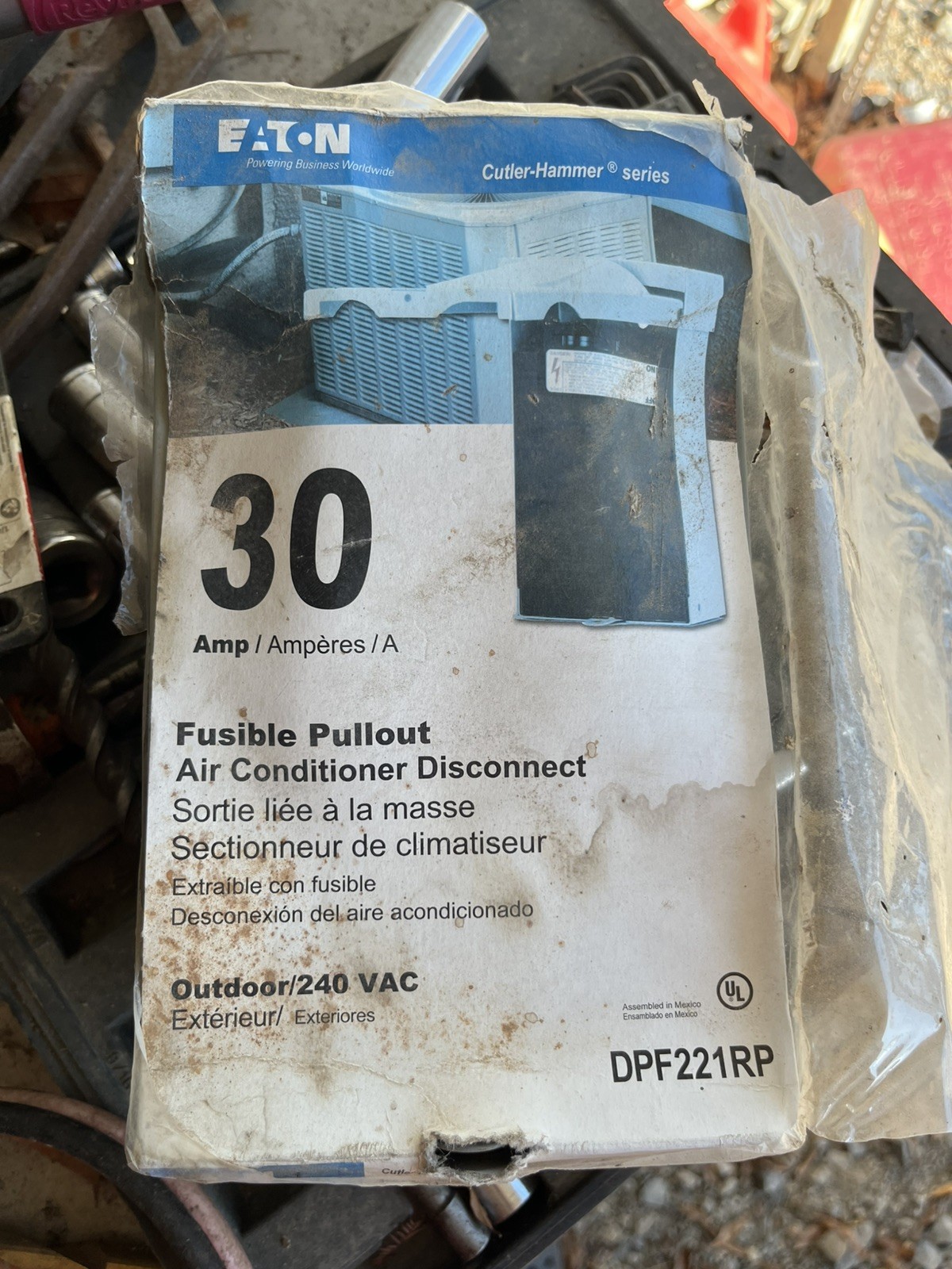 = Eaton 30 AMP Fusible Pullout Air Conditioner Disconnect Outdoor 240 VAC NEW