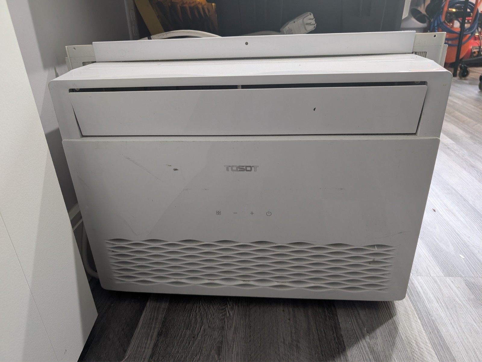 Tosot: Chalet 12,000 BTU Window Air Conditioner