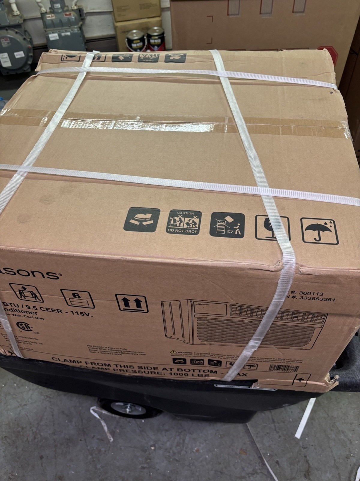SEASONS 12,000 BTU WINDOW AIR CONDITIONER Or Through Wall.115volt House Plug