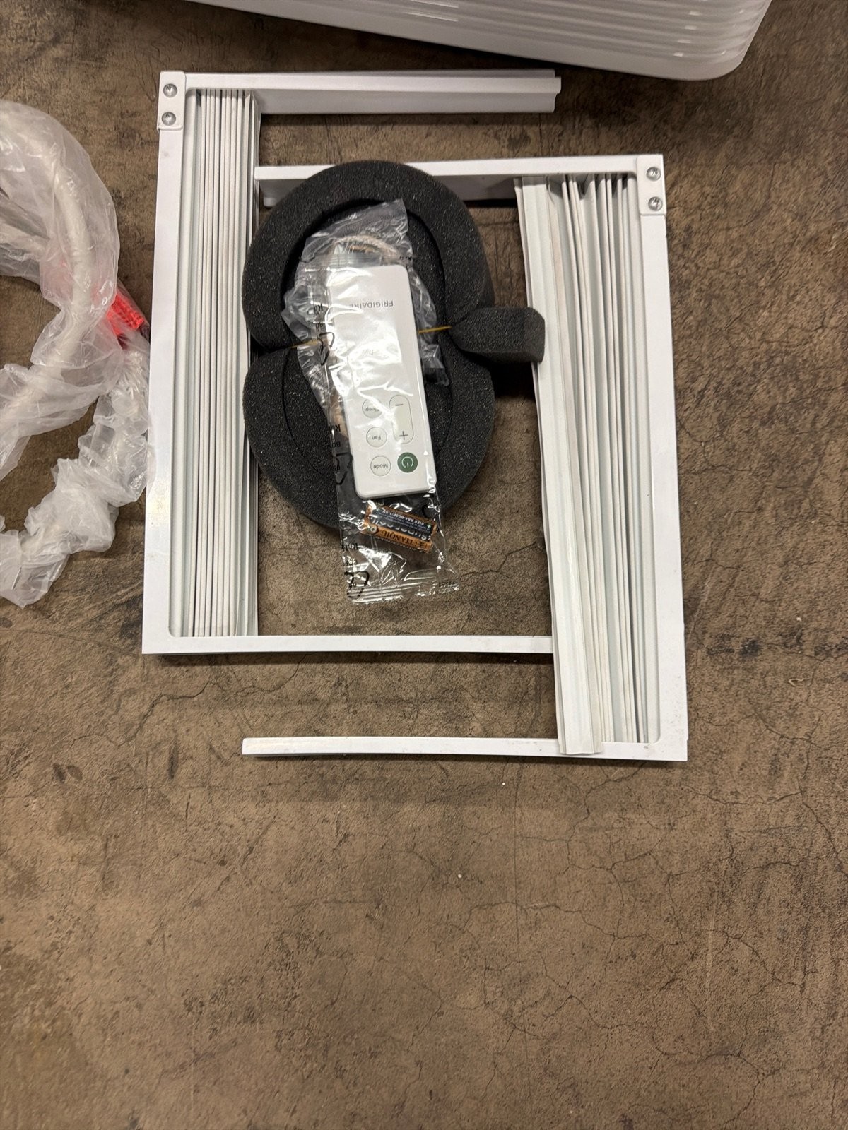 Frigidaire 12,000 BTU Window Air Conditioner 550 sq. ft. WiFi Remote White 115V