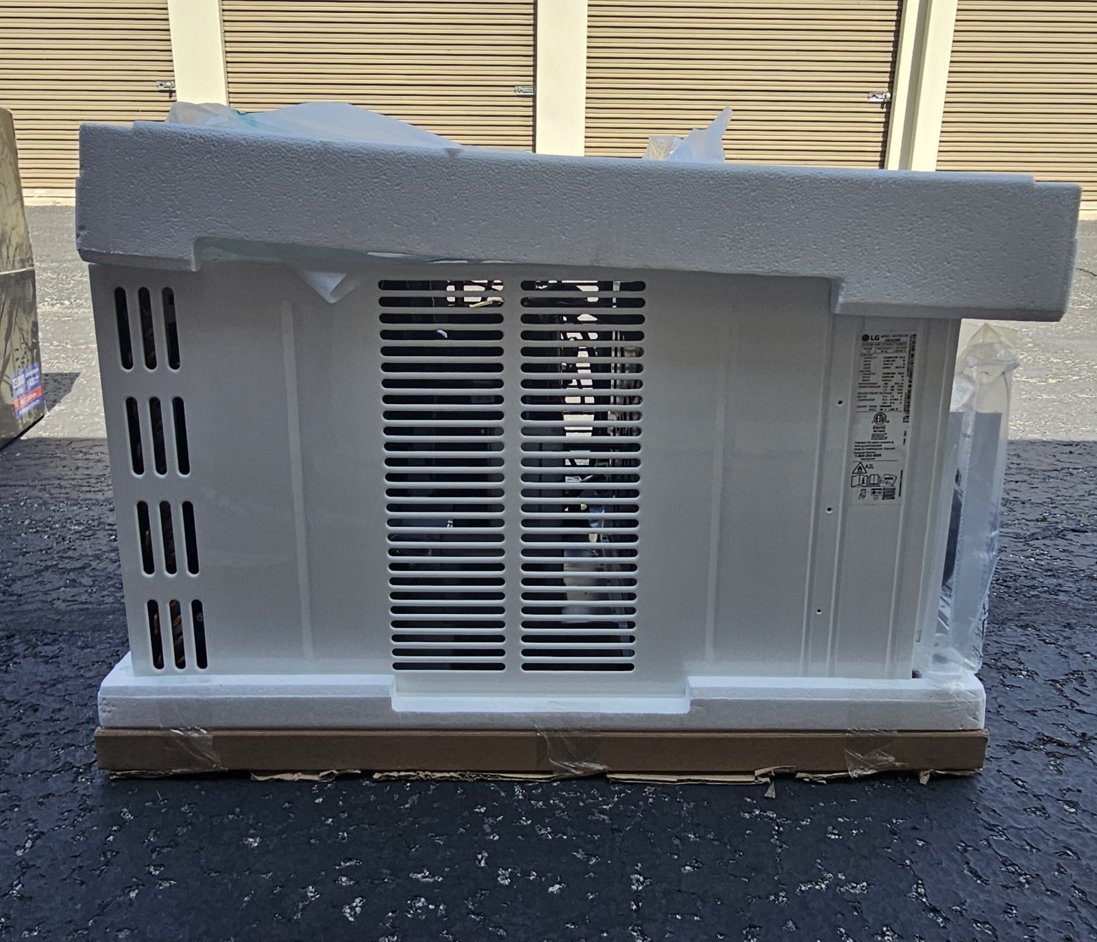 LG 23,000 BTU Window Air Conditioner Cooling & Heating LW2423HR 1400 Sq Ft Read