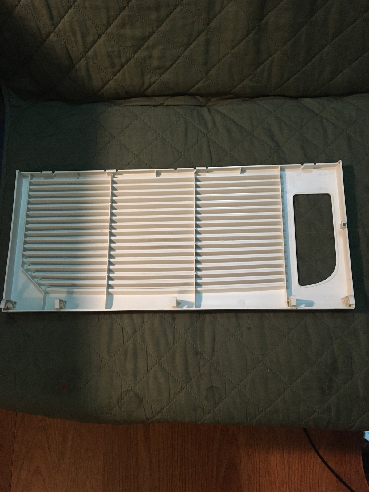 Danby ac DAC080EUB7GDB Front Panel Air Grille 466x202mm