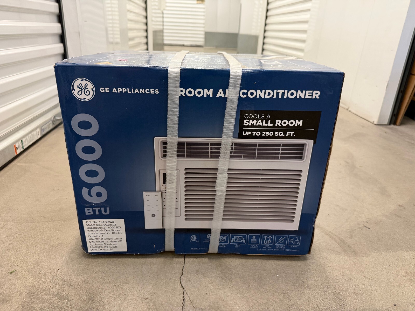 GE AKQ06LZ 6000 BTU Window Air Conditioner 115V Remote Brand New