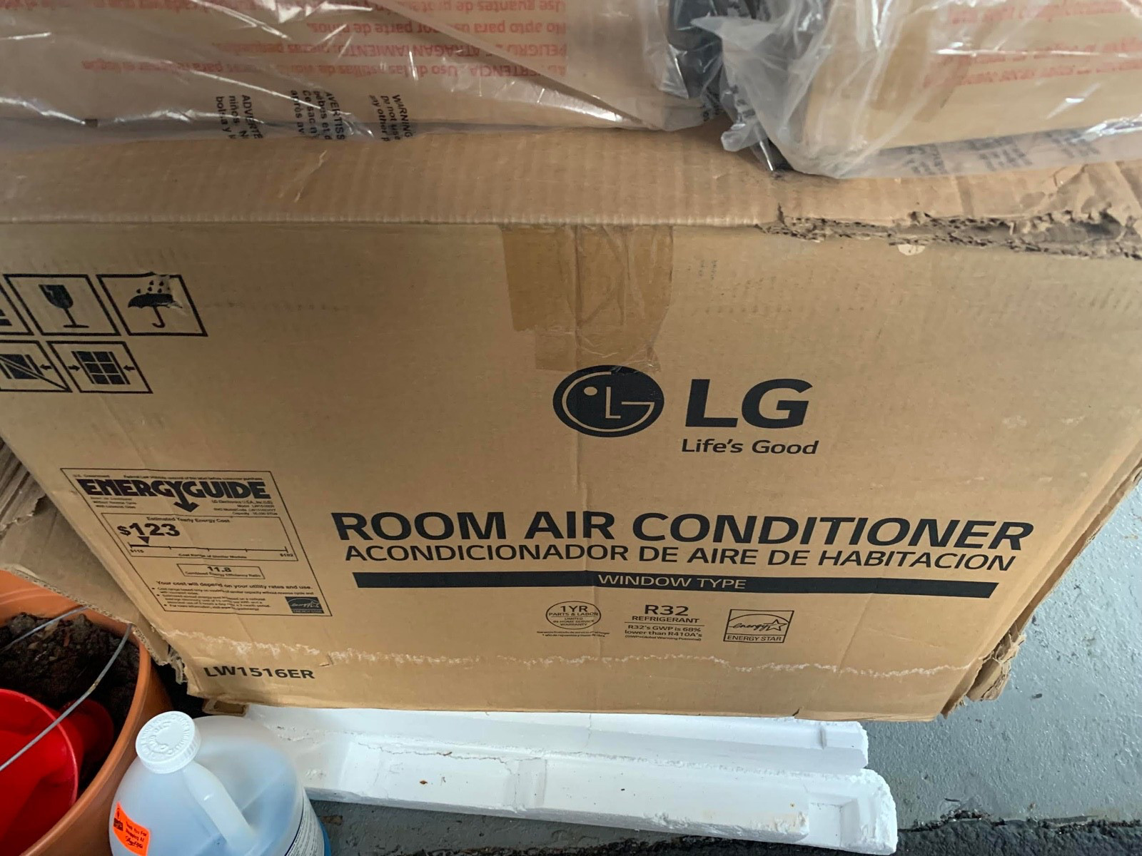 LG 15,000 BTU Window Air Conditioner with Remote Control & Energy Star NEW