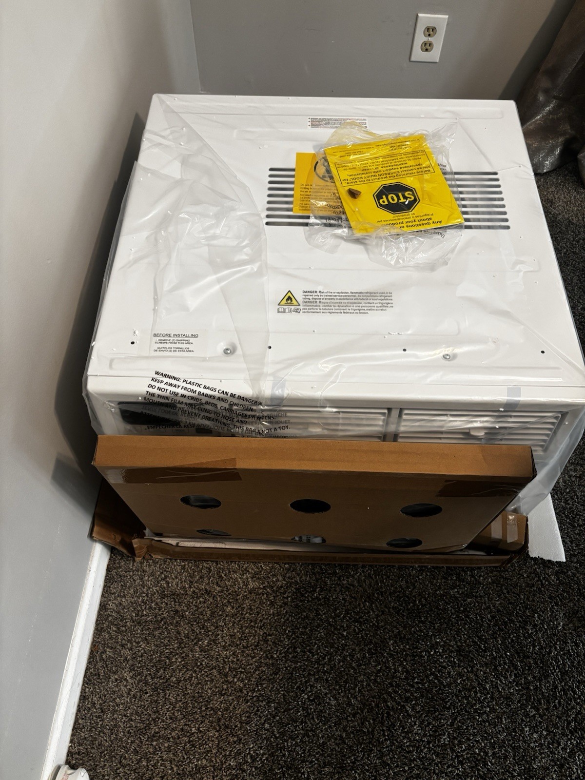 EQK 24,000 BTU Window Air Conditioner Remote, 208/230V, Up to 1500 sq ft