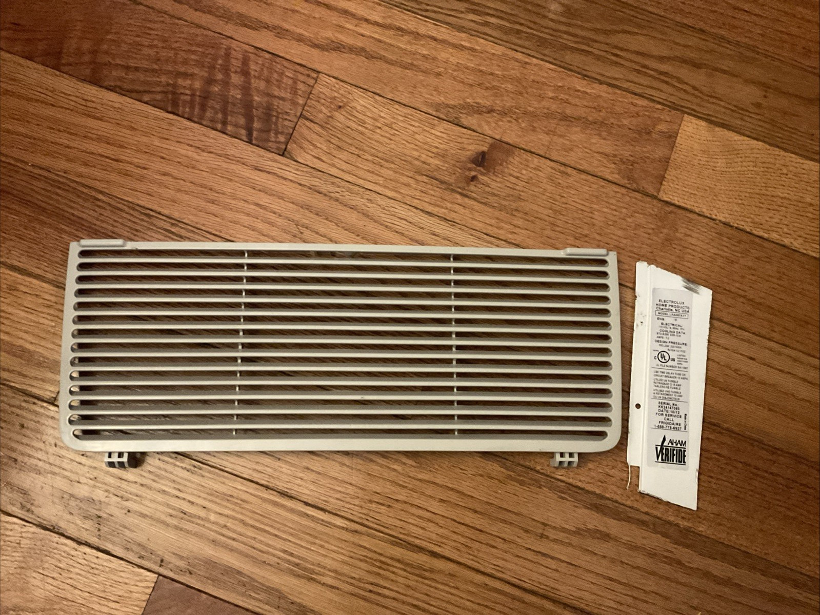 Electrolux Kenmore Air Conditioner 115V 60HZ Front PANEL Part# 5304477070 OEM
