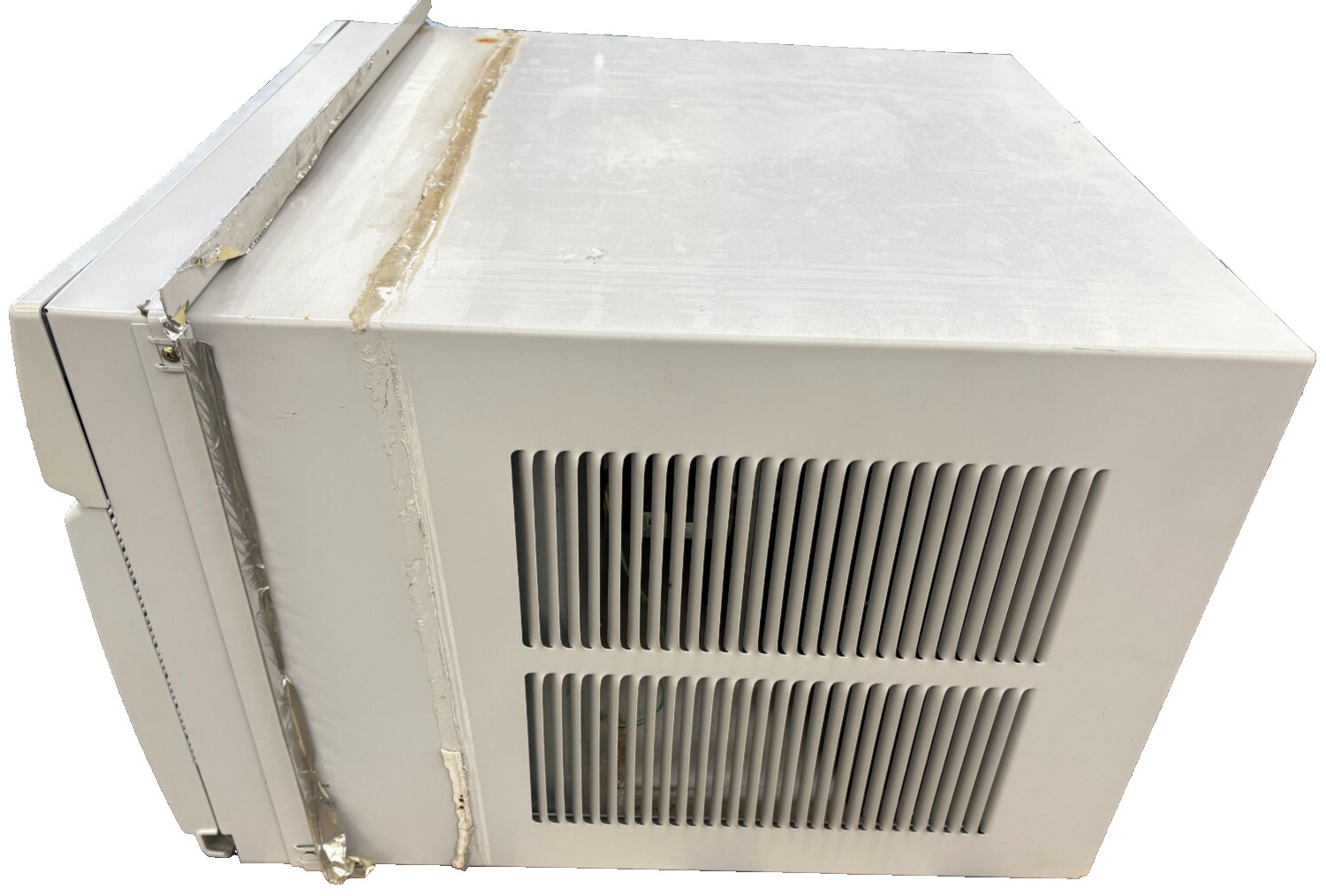 FRIEDRICH AIR CONDITIONER, MODEL# SH20M30A-A, 8WAY AIR FLOW, 8.5/9.4AMPS