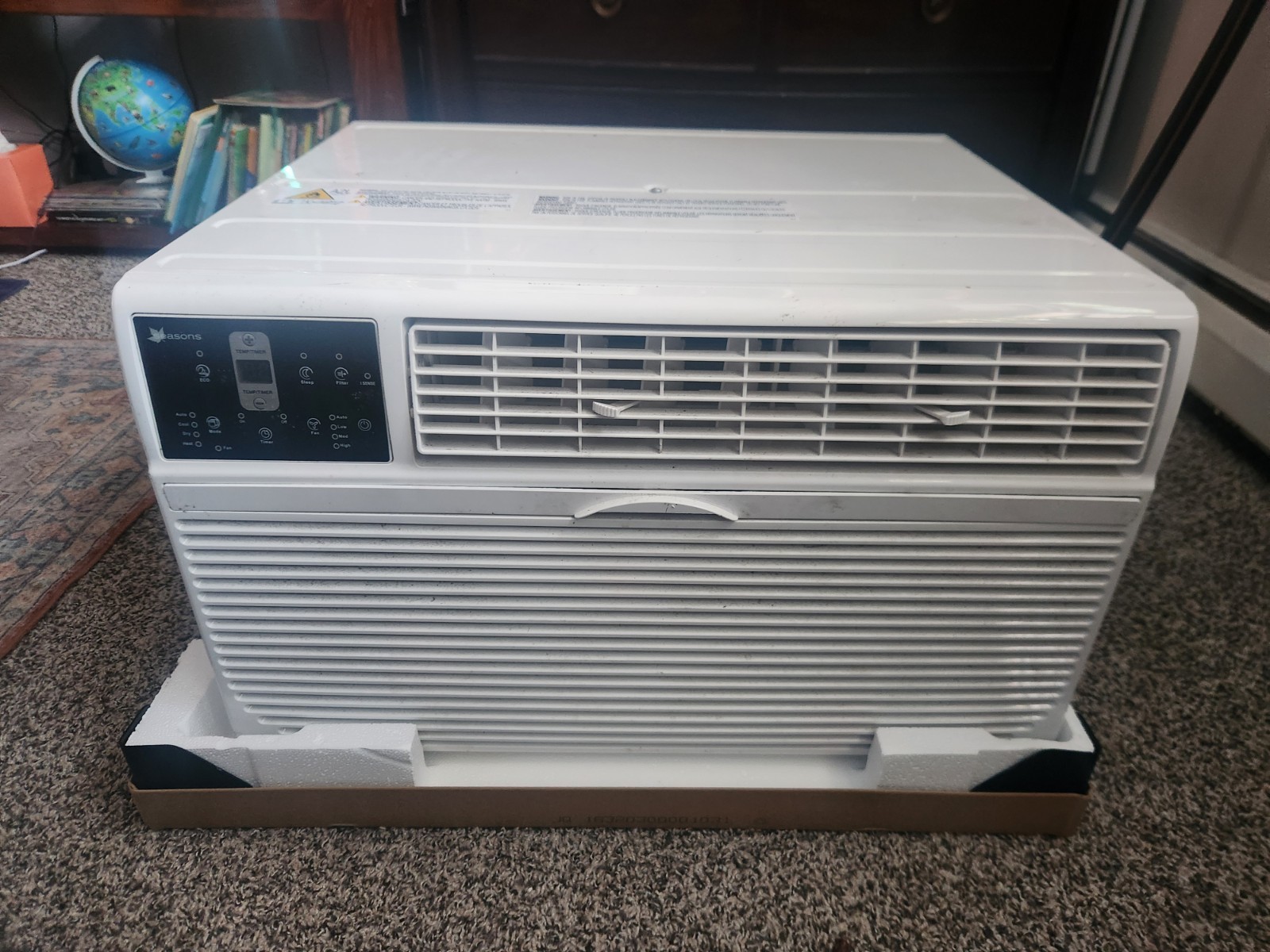 Seasons In-Wall/Window AC & HEAT ST08RA1-H 8,000 BTU.