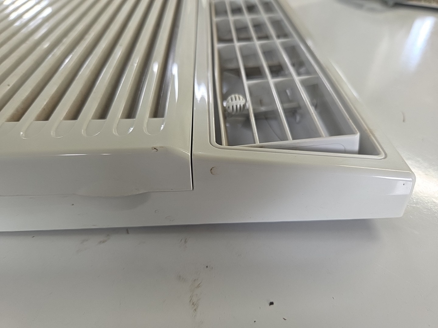 GE AC Front Panel WJ71X21265 Air Conditioner Model AEH12AXH1