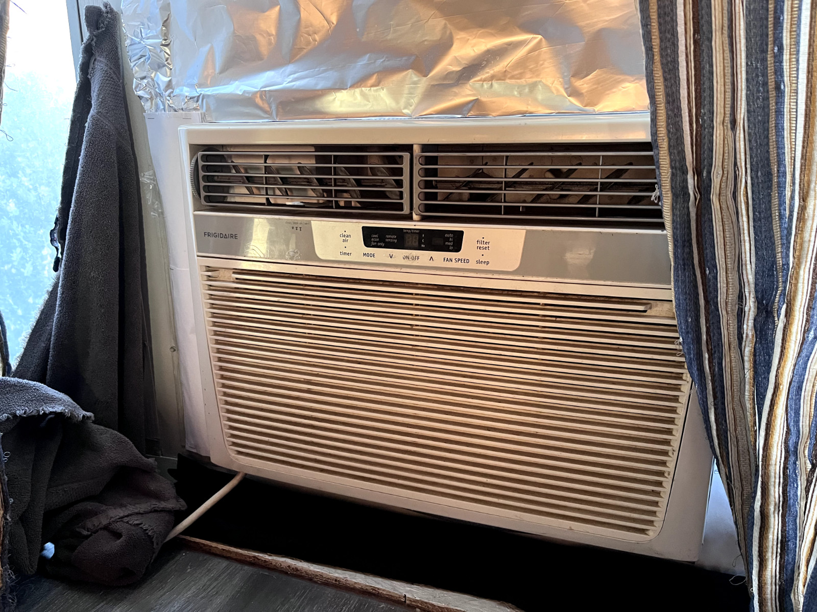 Frigidaire FFRE053WA 15,000 BTU 120V Window Air Conditioner