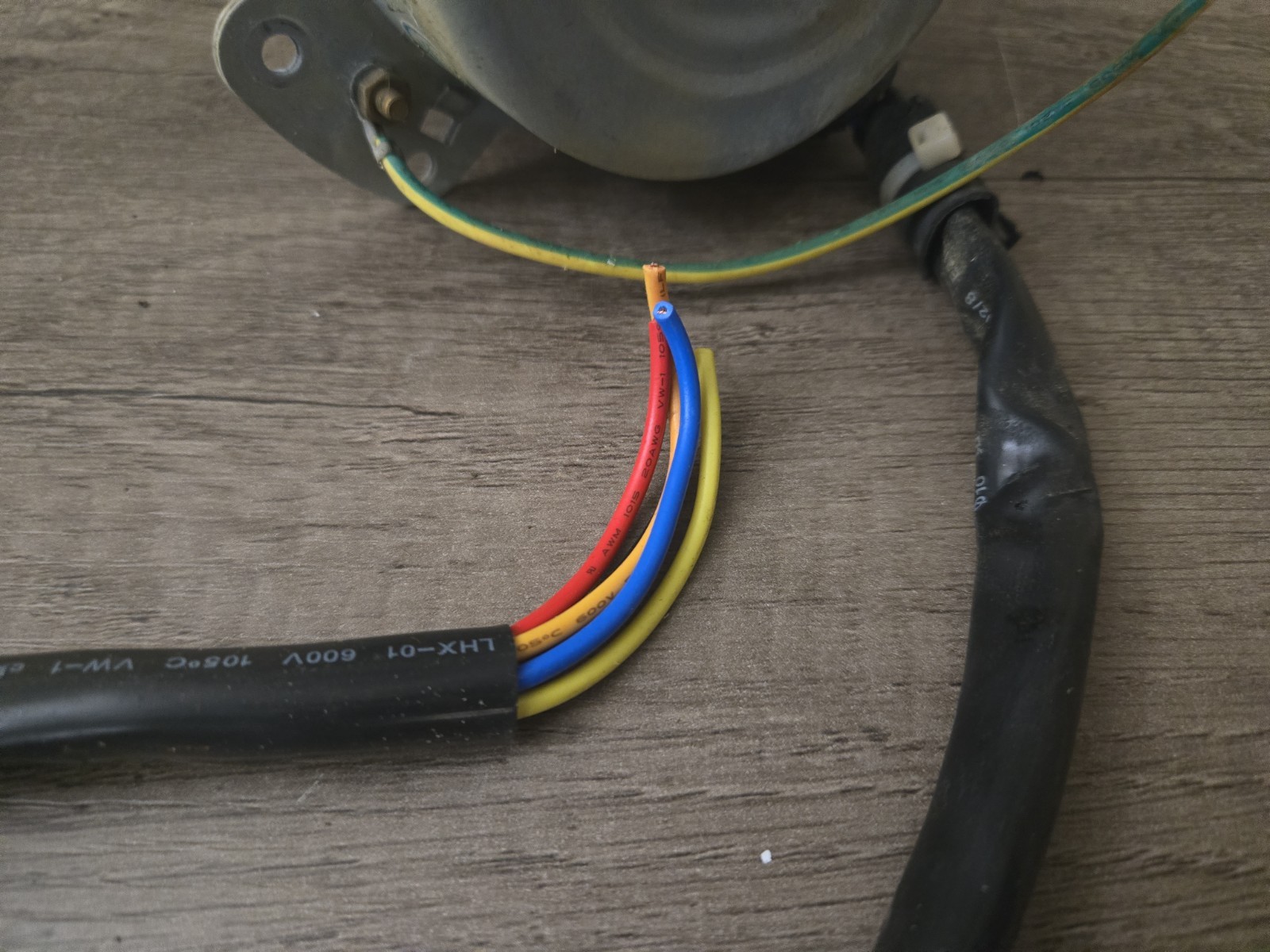 YKTS-20-6-2 Air Conditioner Fan Motor – Removed from LG LW5023 Window AC