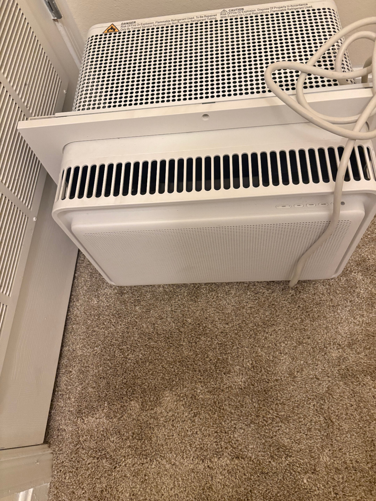 Windmill W1W12 6000 BTU 115V Window Mount Air Conditioner