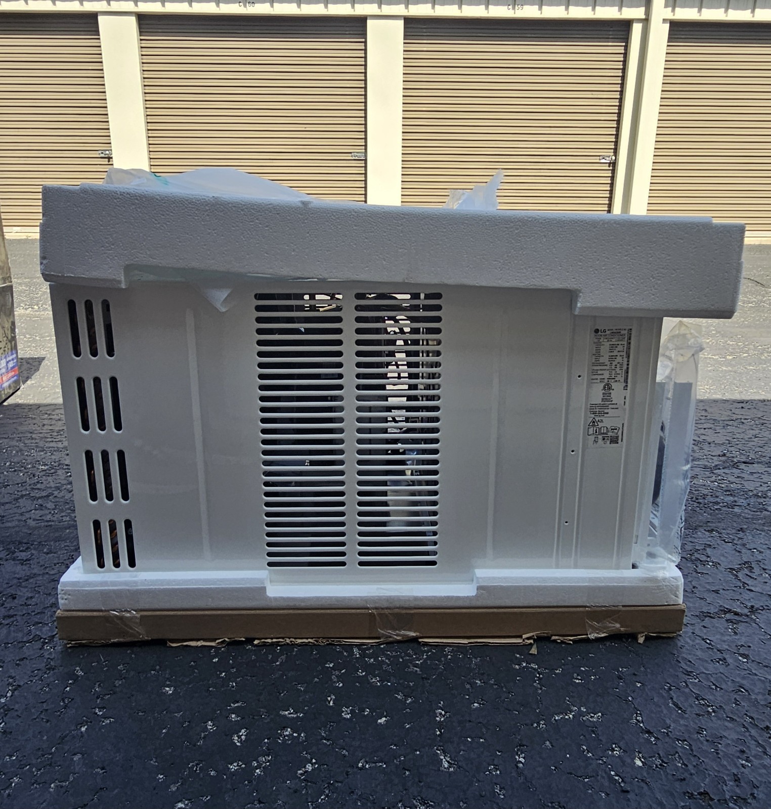LG 23,000 BTU Window Air Conditioner Cooling & Heating LW2423HR 1400 Sq Ft Read