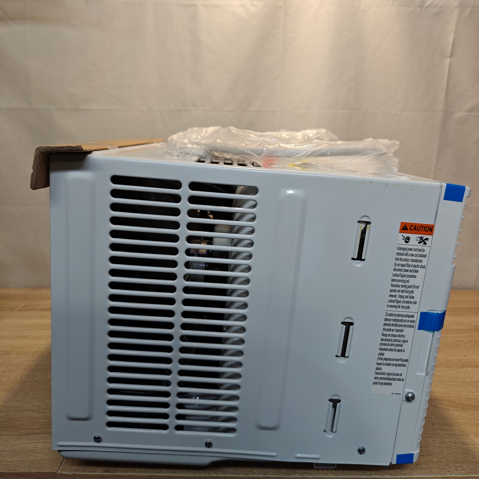 GE AHEK08ACW1 8000 Btu Smart Window Air Conditioner Open Box Brand New