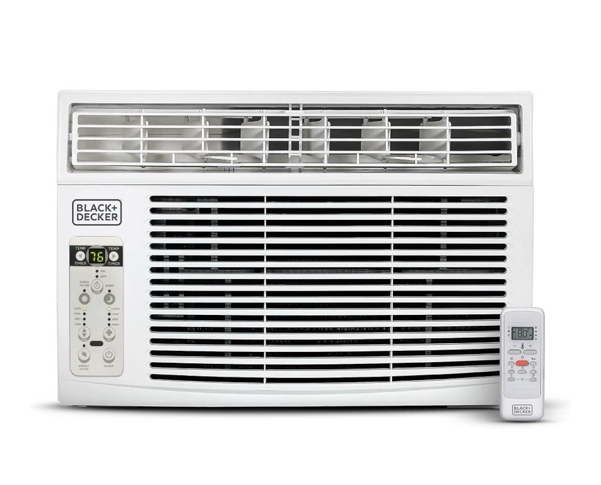 Black & Decker Window Air Conditioner 14300 BTU. Window Unit. Cold UpTo 700Sqf
