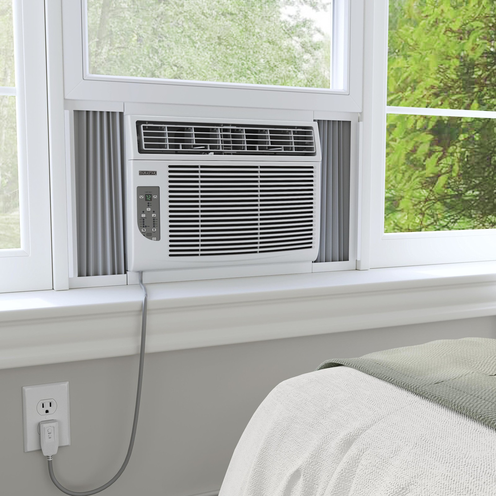 Durastar DRWHC122XNA1 12,000 BTU 230V Window Air Conditioner – White