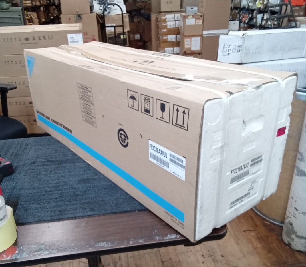 Daikin Air Conditioner 18,000 BTU 208/230V 1 Ph 60 Hz 20 Amp Heat Pump New