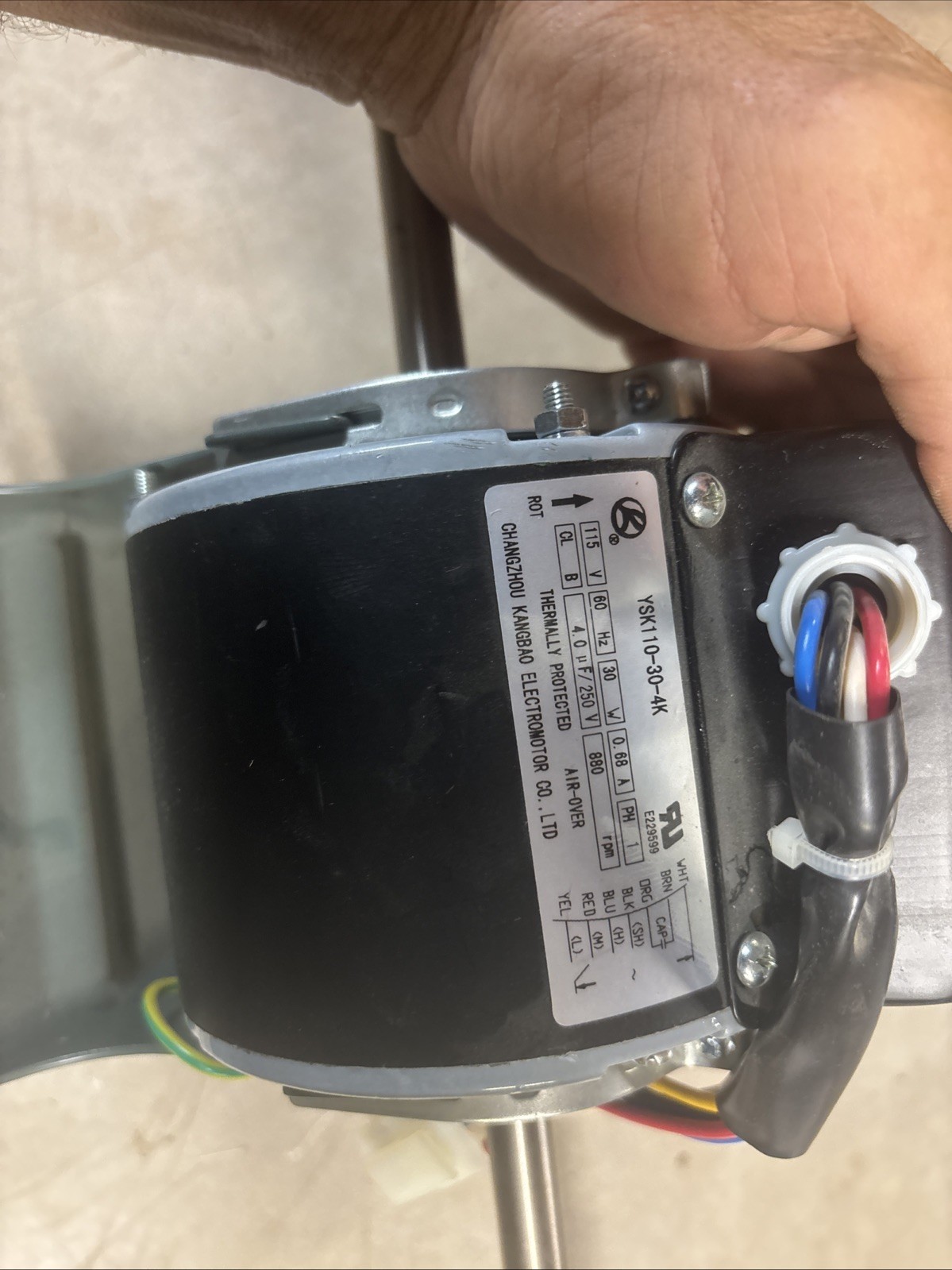 Welling (YSK110-30-4K Motor 115vAC 60Hz 30Watt . .68 Amp