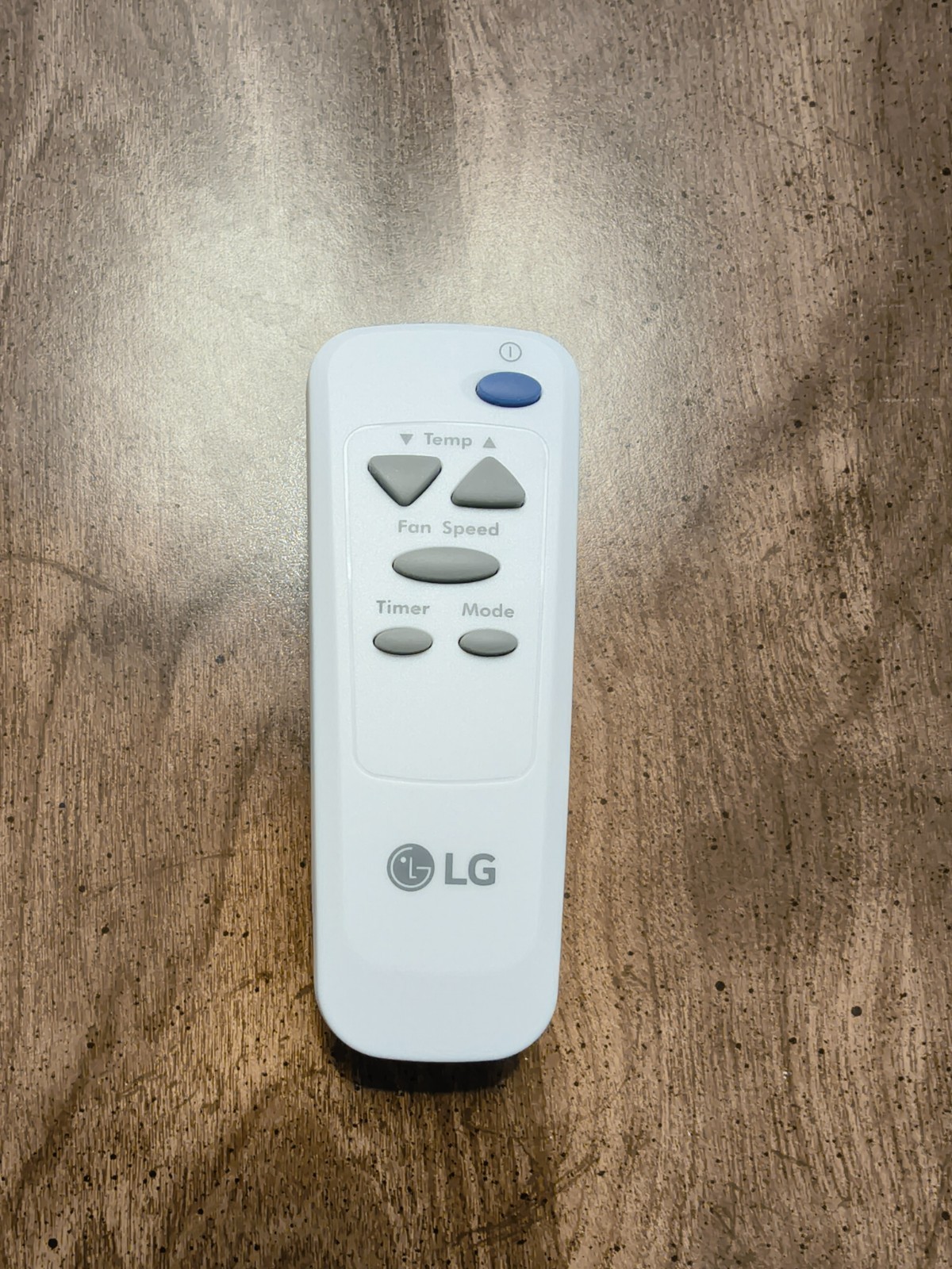 LG Window Air Conditioner with Remote Control – White (LW6017R) [Slightly used]