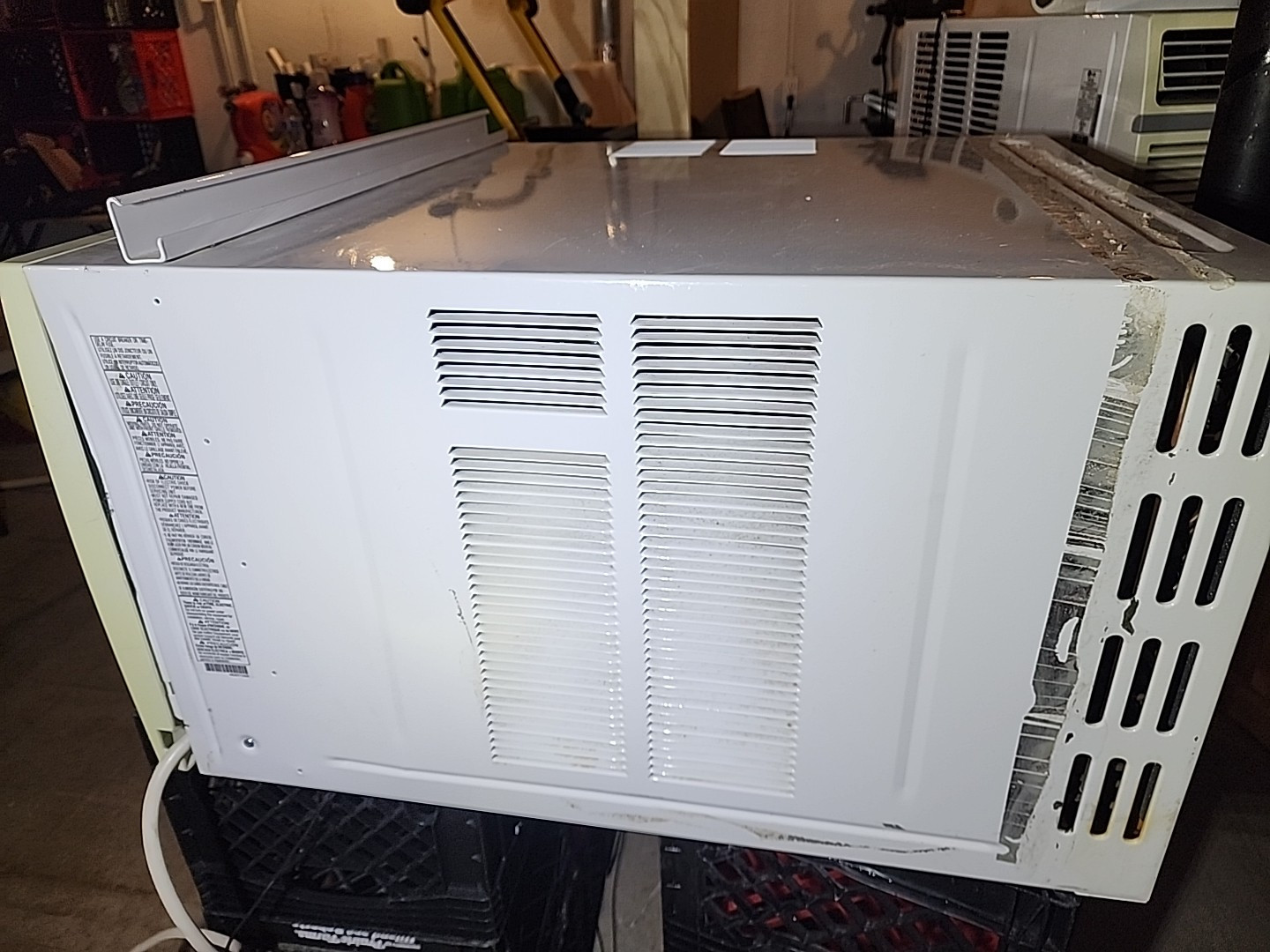 LG LW1816HR 18000 BTU Window Air Conditioner 18,000 BTU Cool 12,000 BTU Heat