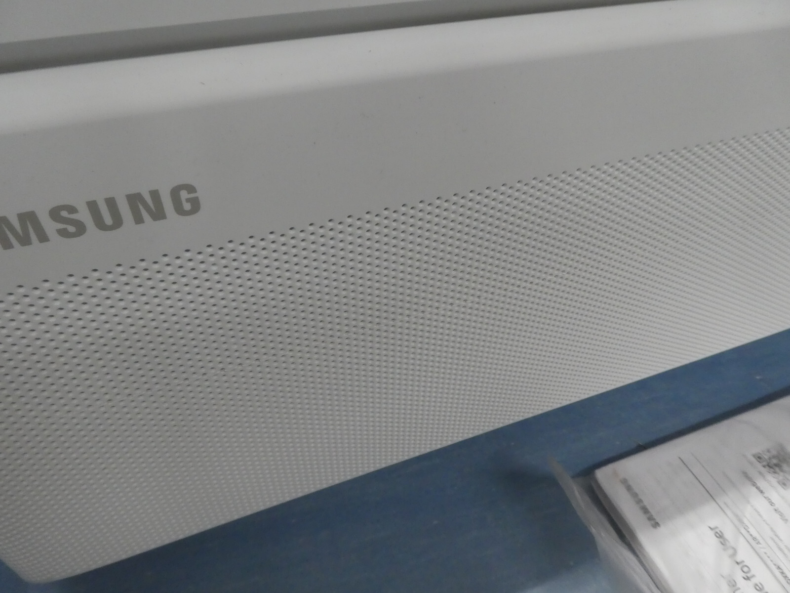 Samsung RNX24APD 24,000 BTU WindFree IAQ Indoor Wall-Mounted Unit IMPERFECTION