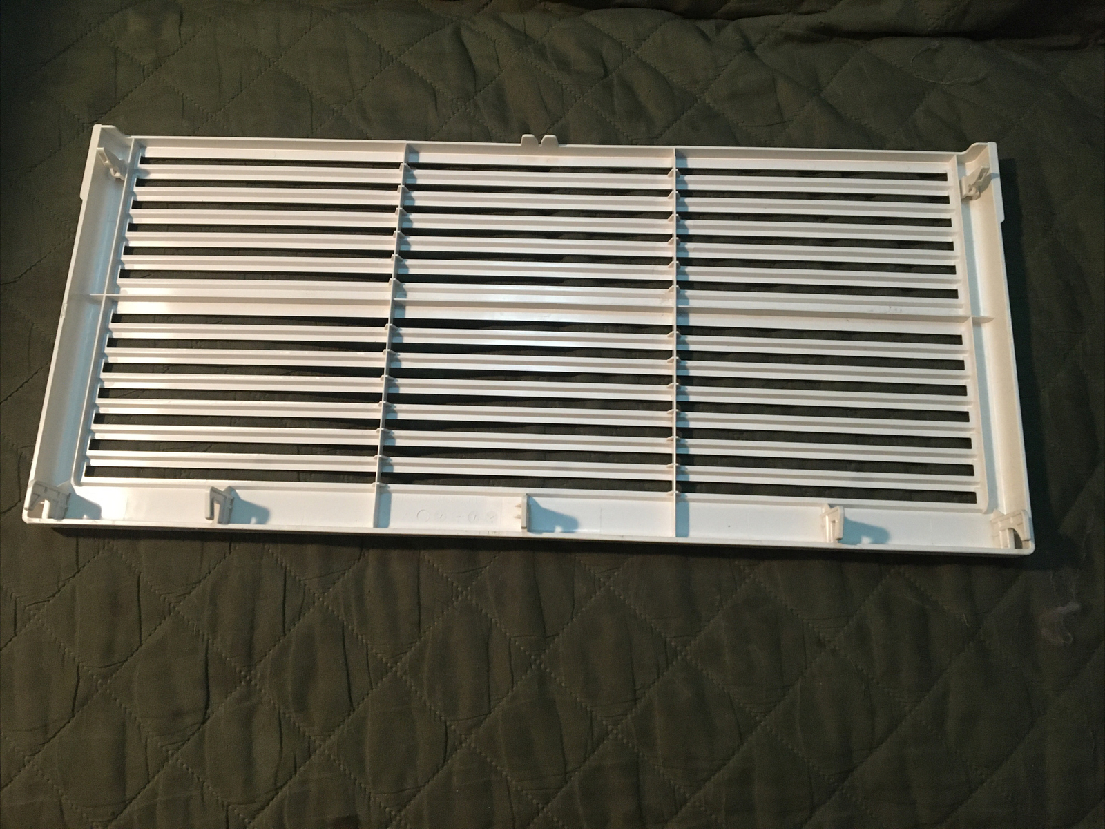 WHIRLPOOL AC Model : WHAW081BW Front Panel Air Grille 470x209x22mm