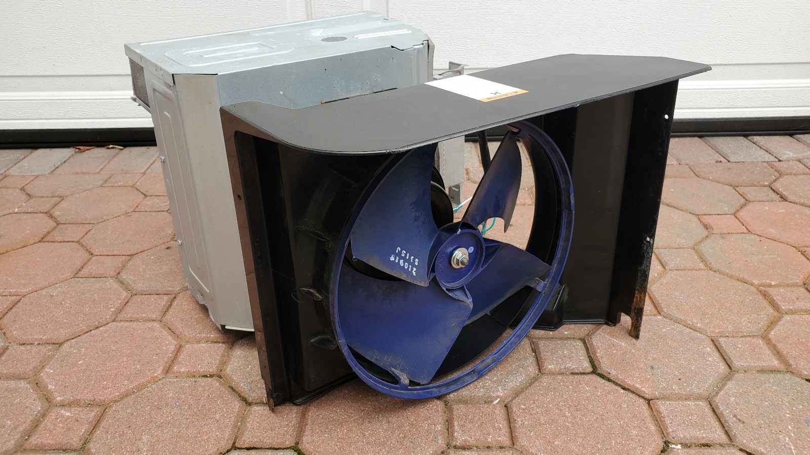 Friedrich CCW12B10A 12K BTU air conditioner fan assembly Works! chill premiere