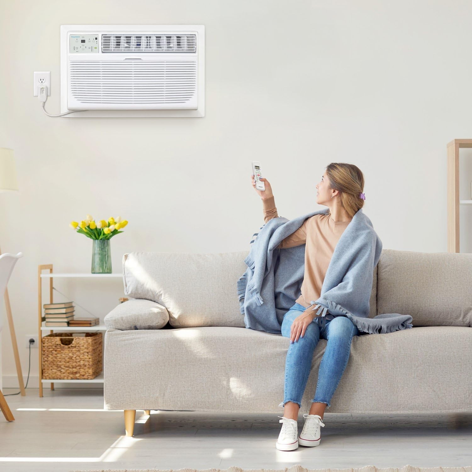 Keystone 14,000 BTU Wall Mounted AC Unit and Dehumidifier 230V up to 700 Sq.Ft