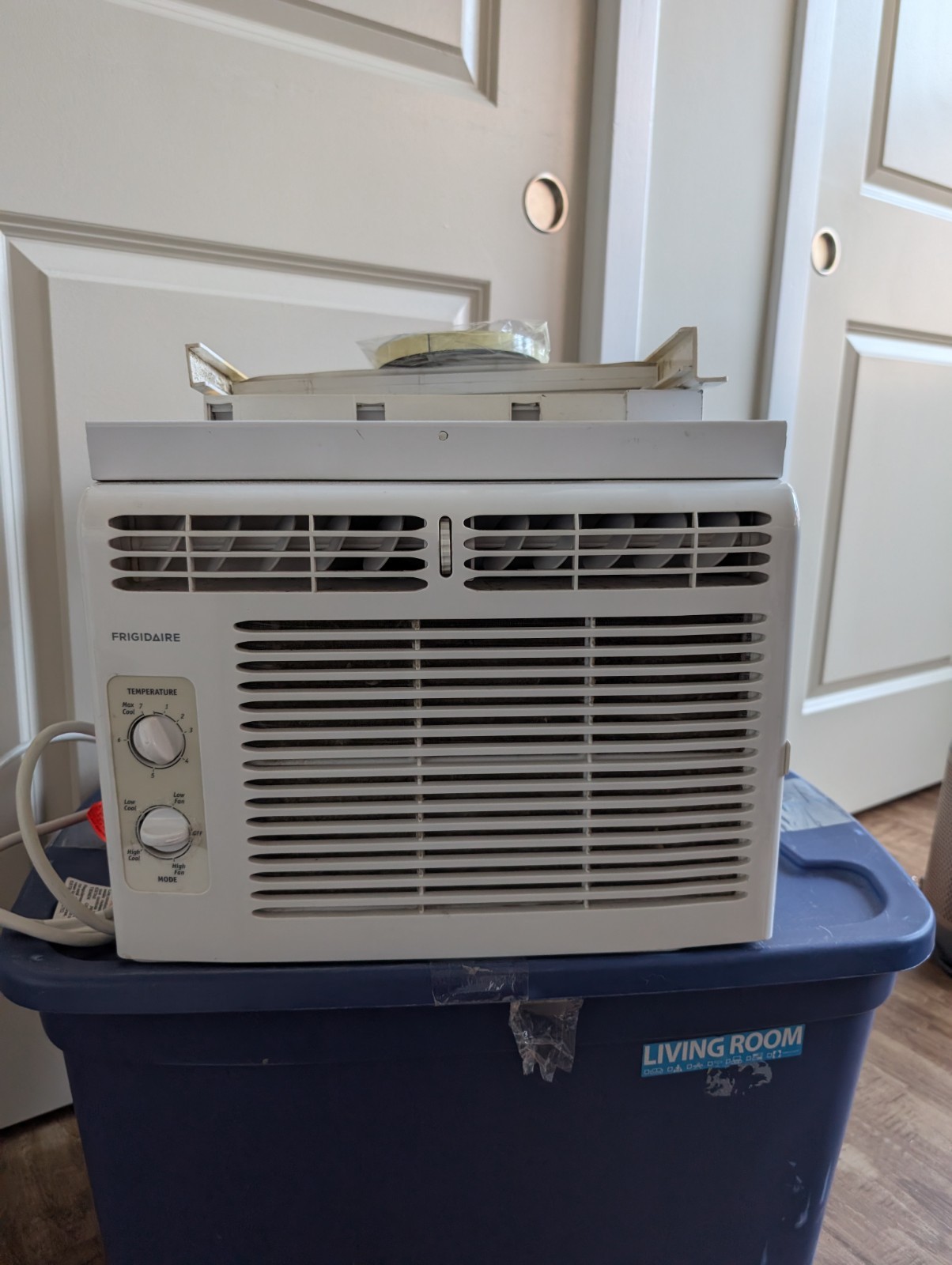 Frigidaire 5000 BTU Window AC 115V White Rotary Mechanical Controls 2-Speed