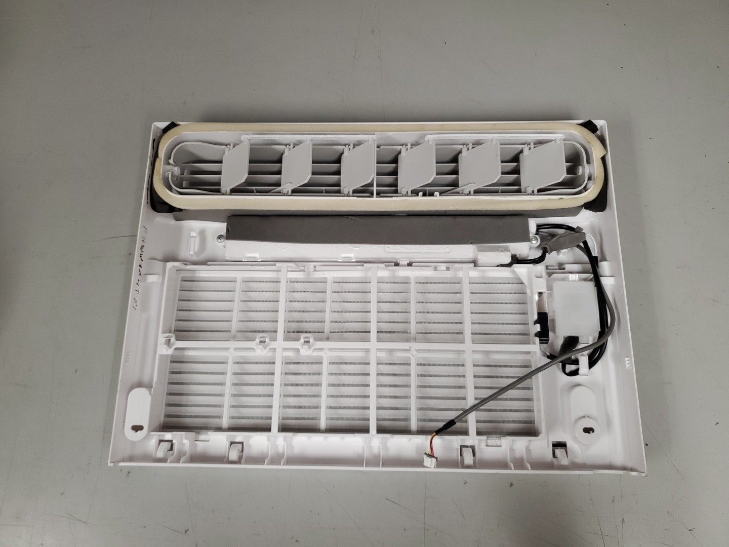 Frigidaire Front Frame With Control Panel For (FHWW104WD1) Air Conditioner
