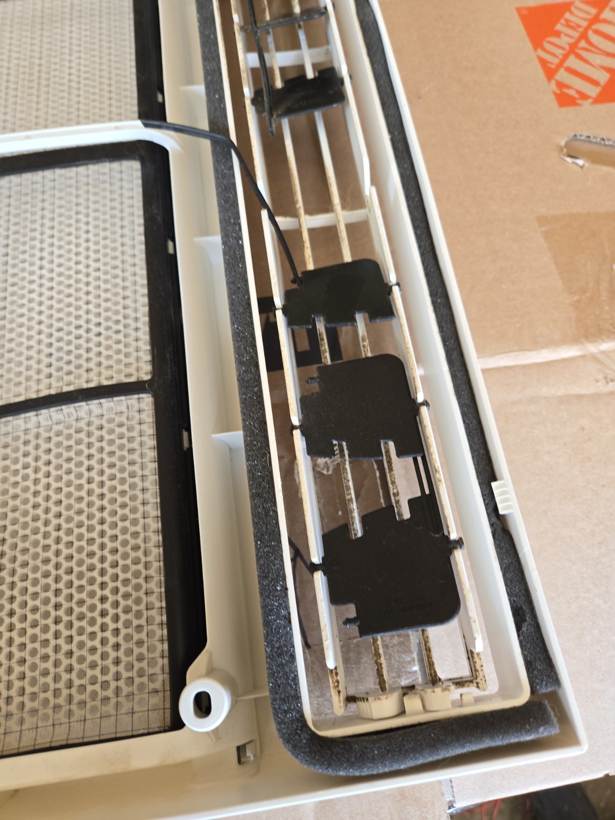 LG AIR CONDITIONER Front Panel W/ Electronics 23.5×15