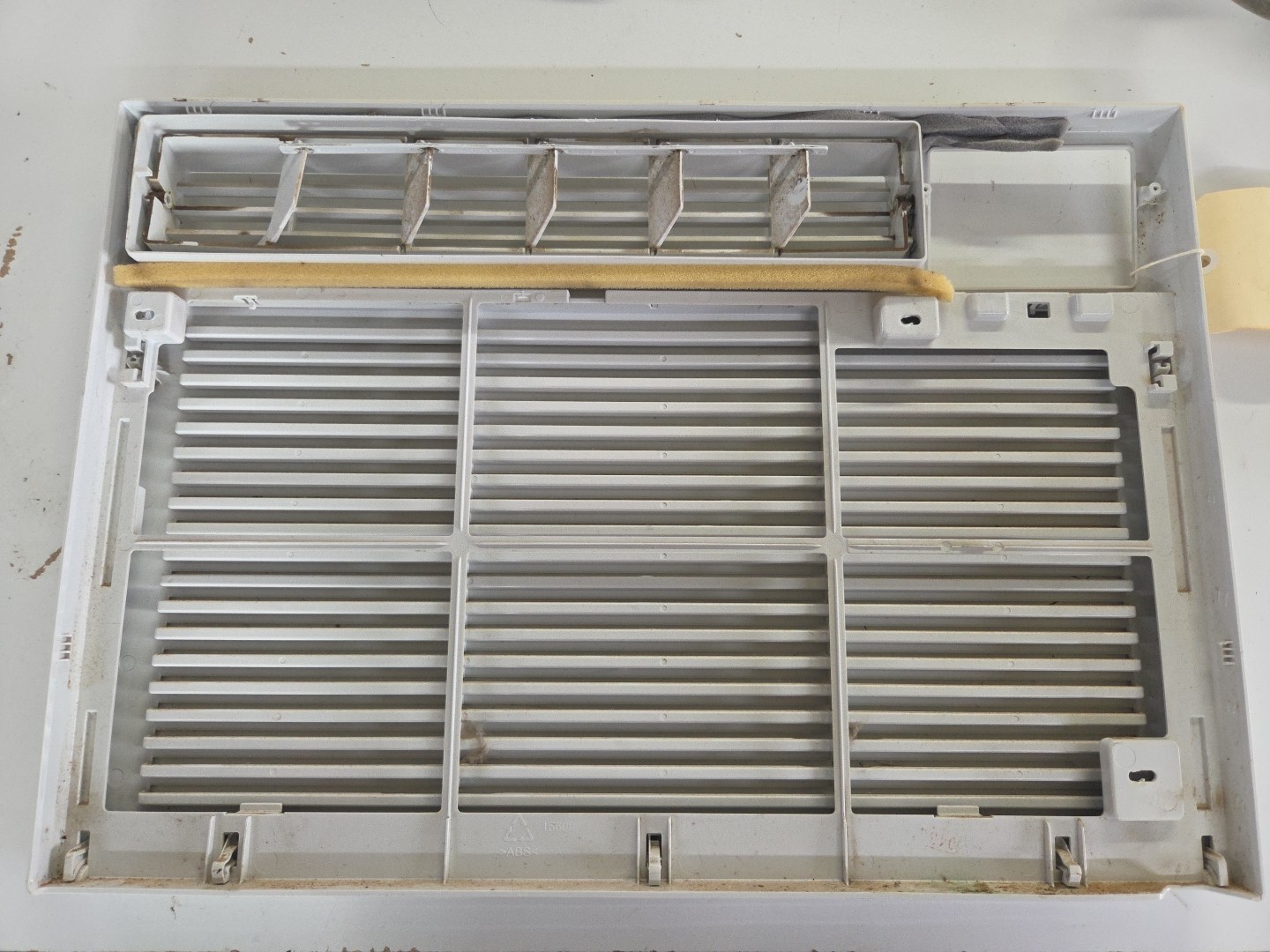GE AC Front Panel WJ71X21265 Air Conditioner Model AEH12AXH1