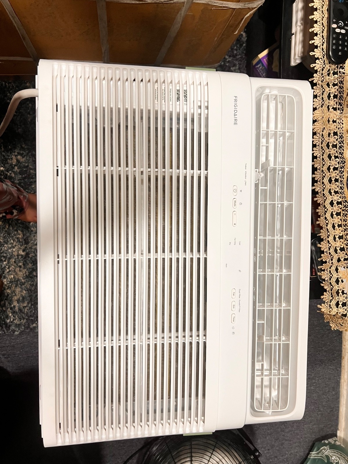 Brand New White Frigidaire Air Conditioner 24000 BTU