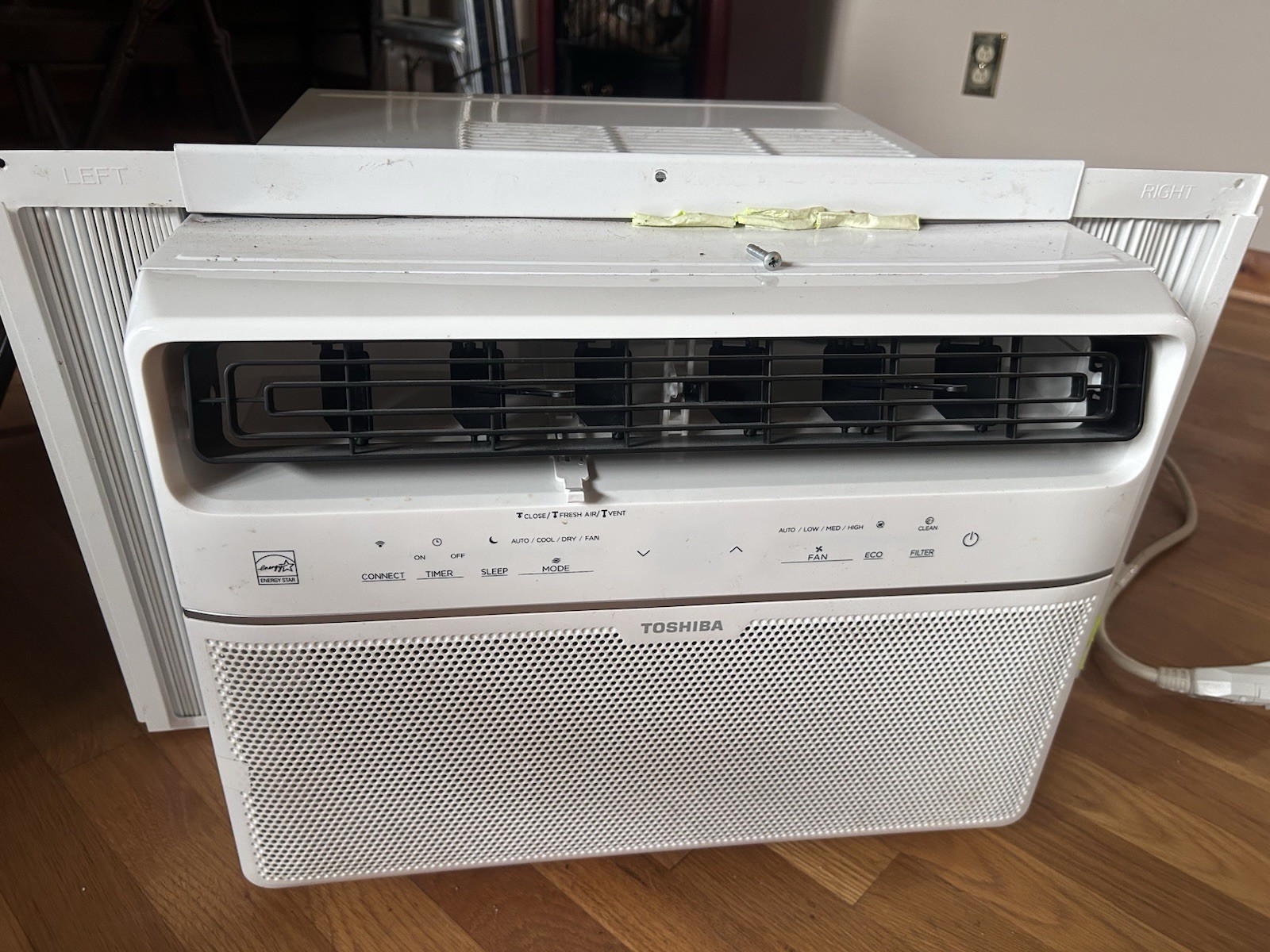 Toshiba 115 Volt Touch Control Window Room Air Conditioner 15,000 BTU