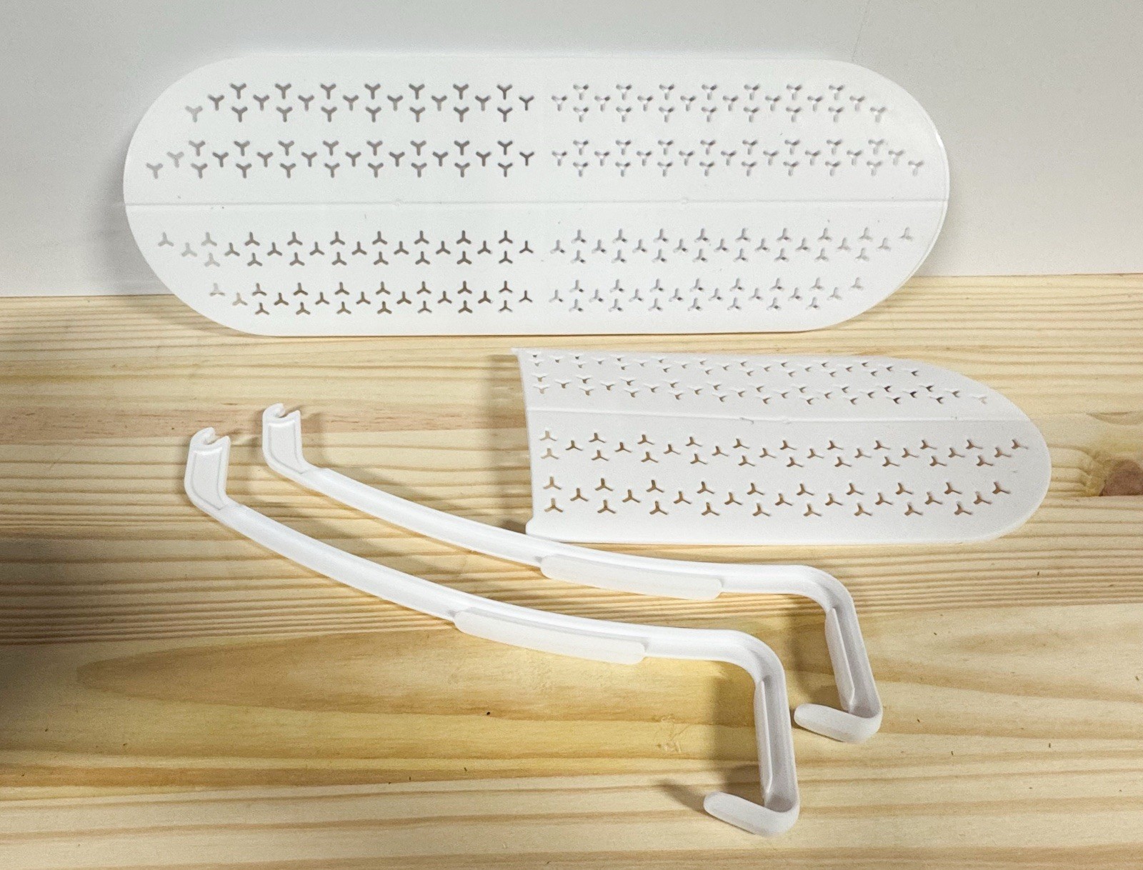 Adjustable AC Air Deflector White 23-33inch Adjustment